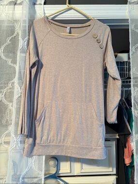Women’s Long Sleeve Button-Accent Tee in Light Beige